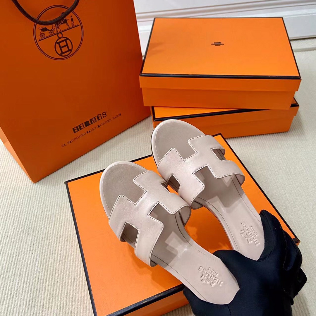 에르메스 올수공 오아시스 슬리퍼 샌들 스위프트 43